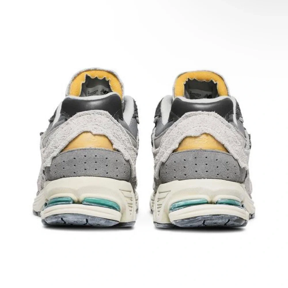 New Balance 2002R 'Rain Cloud - Picture 4 of 6